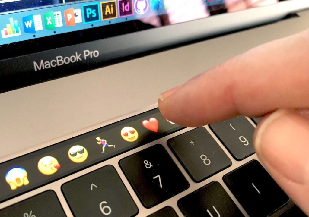apple-macbook-pro-touchbar